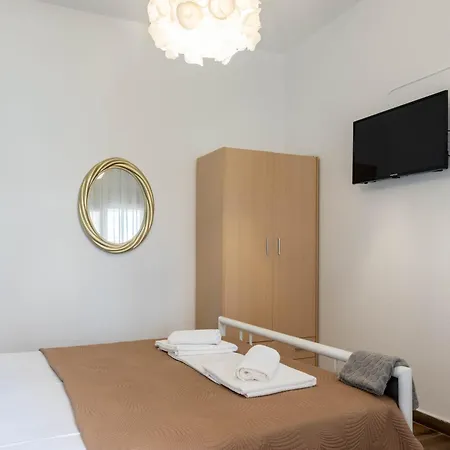 Aigli Luxury Néa Róda
