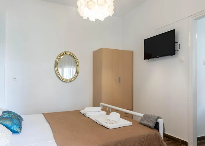 Aigli Luxury נאה רודה