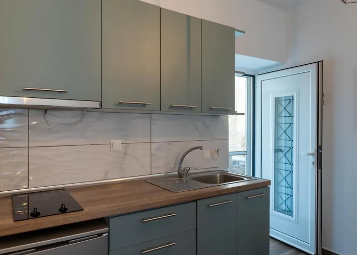 Aigli Luxury Appartement Nea Roda