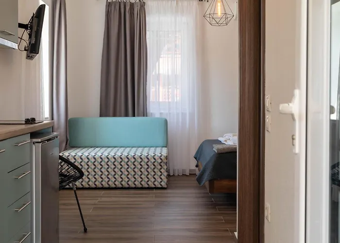Aigli Luxury דירה *