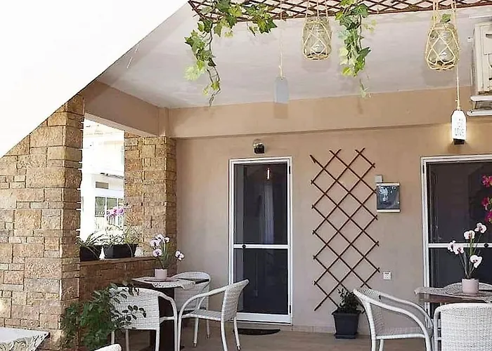 Aigli Luxury נאה רודה